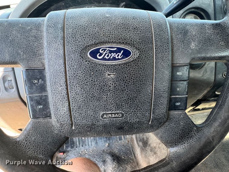 image for item DK7079 2008 Ford F150  utility bed pickup truck