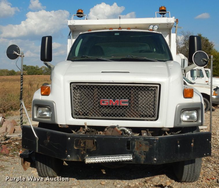 image for item DM3205 2006 GMC C8500  dump truck