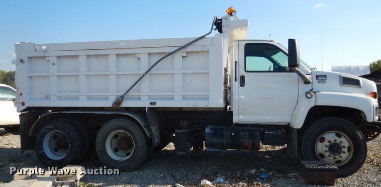 image for item DM3205 2006 GMC C8500  dump truck