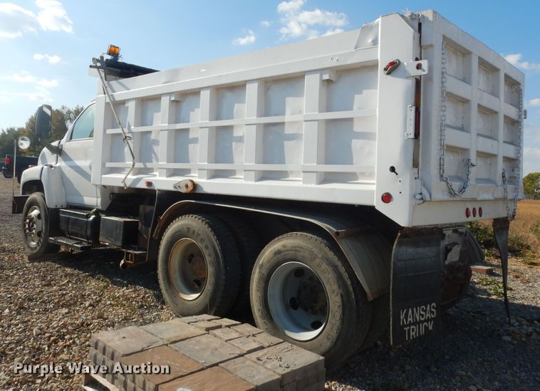 image for item DM3205 2006 GMC C8500  dump truck