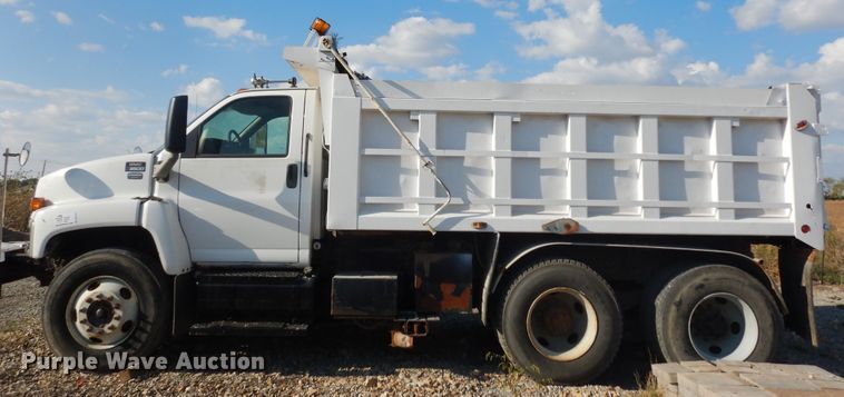 image for item DM3205 2006 GMC C8500  dump truck