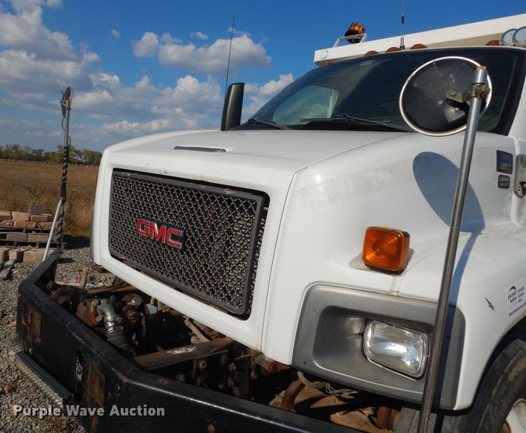 image for item DM3205 2006 GMC C8500  dump truck