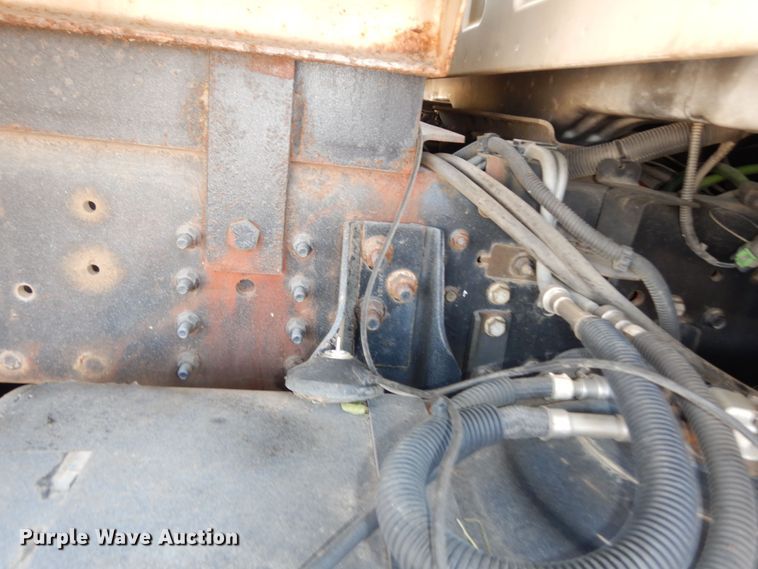 image for item DM3205 2006 GMC C8500  dump truck