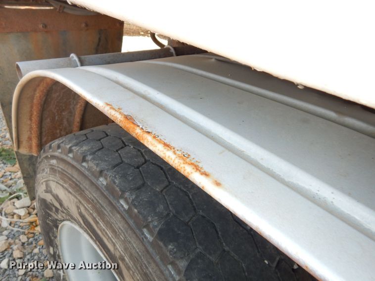 image for item DM3205 2006 GMC C8500  dump truck