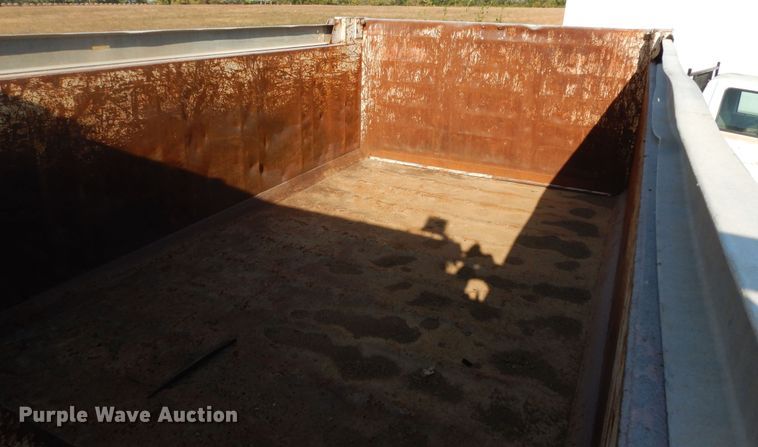 image for item DM3205 2006 GMC C8500  dump truck