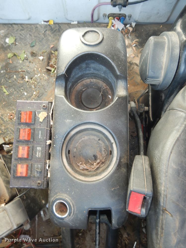 image for item DM3205 2006 GMC C8500  dump truck