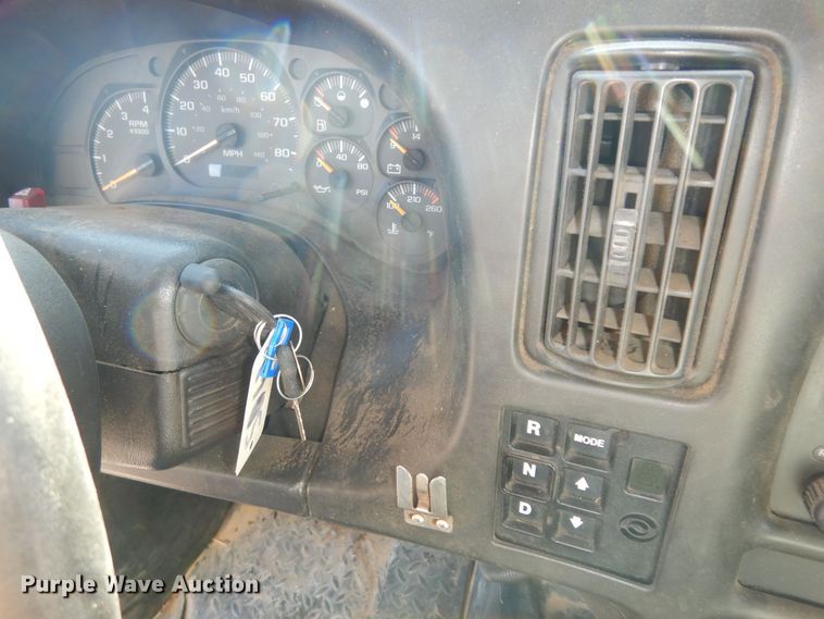 image for item DM3205 2006 GMC C8500  dump truck