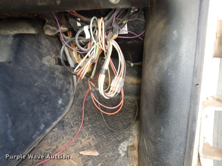 image for item DM3205 2006 GMC C8500  dump truck