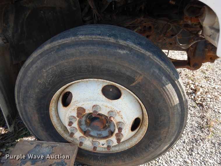 image for item DM3205 2006 GMC C8500  dump truck