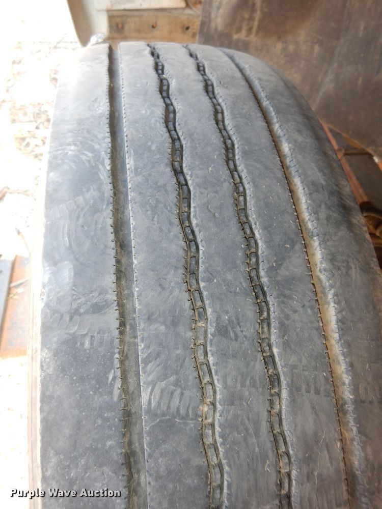 image for item DM3205 2006 GMC C8500  dump truck