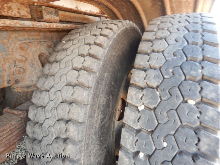 image for item DM3205 2006 GMC C8500  dump truck