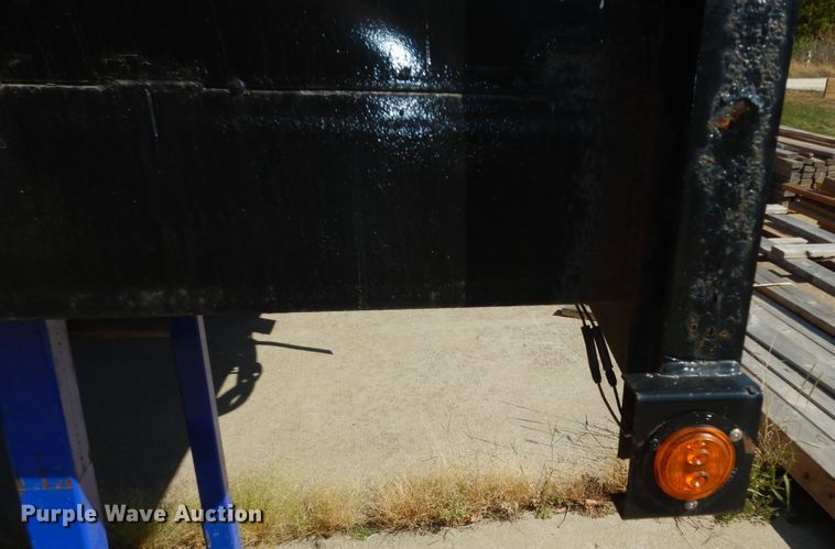 image for item DM3222 2012 Morgan  dump flatbed