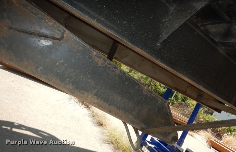 image for item DM3222 2012 Morgan  dump flatbed