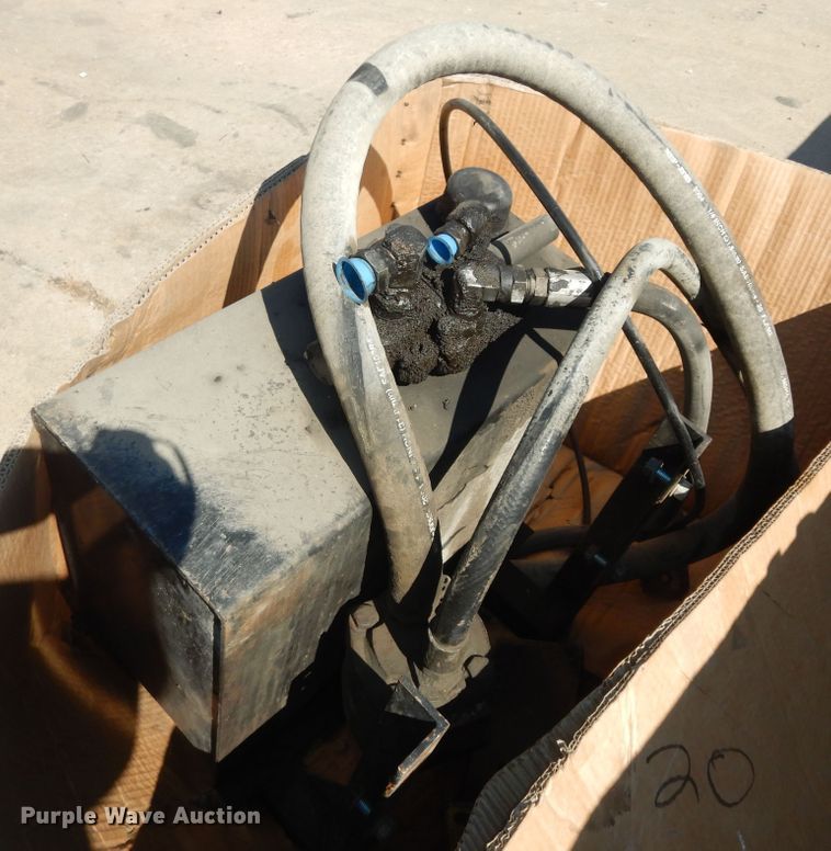 image for item DM3222 2012 Morgan  dump flatbed