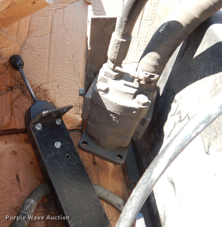 image for item DM3222 2012 Morgan  dump flatbed