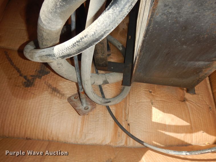 image for item DM3222 2012 Morgan  dump flatbed