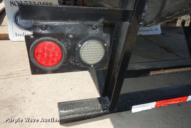 image for item DM3222 2012 Morgan  dump flatbed