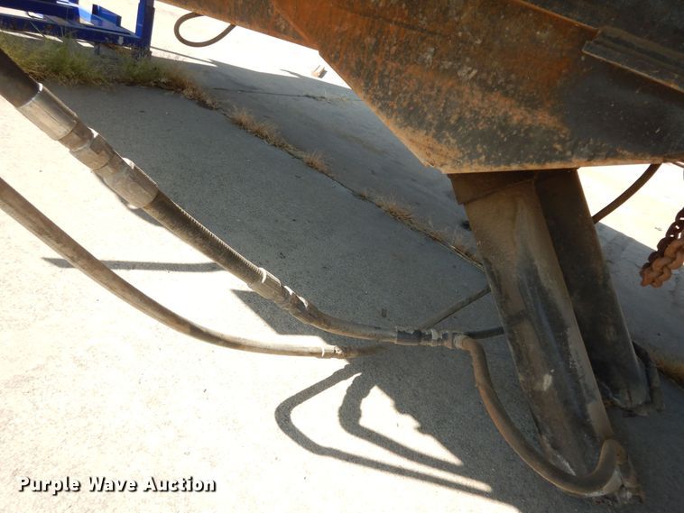 image for item DM3222 2012 Morgan  dump flatbed