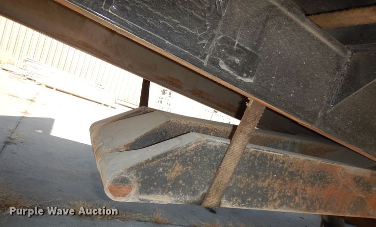 image for item DM3222 2012 Morgan  dump flatbed