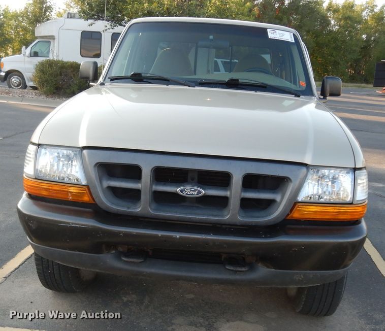 image for item DM3225 2000 Ford Ranger  SuperCab pickup truck