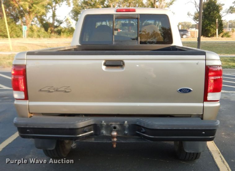 image for item DM3225 2000 Ford Ranger  SuperCab pickup truck