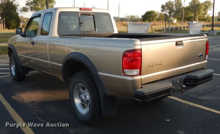image for item DM3225 2000 Ford Ranger  SuperCab pickup truck