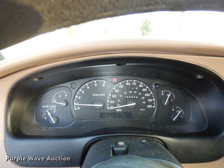 image for item DM3225 2000 Ford Ranger  SuperCab pickup truck