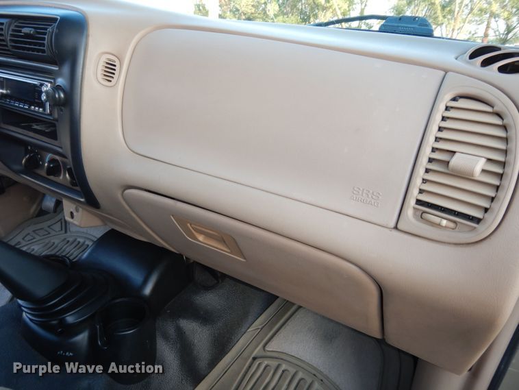 image for item DM3225 2000 Ford Ranger  SuperCab pickup truck