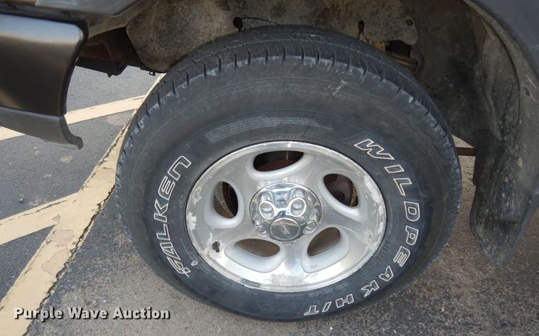 image for item DM3225 2000 Ford Ranger  SuperCab pickup truck