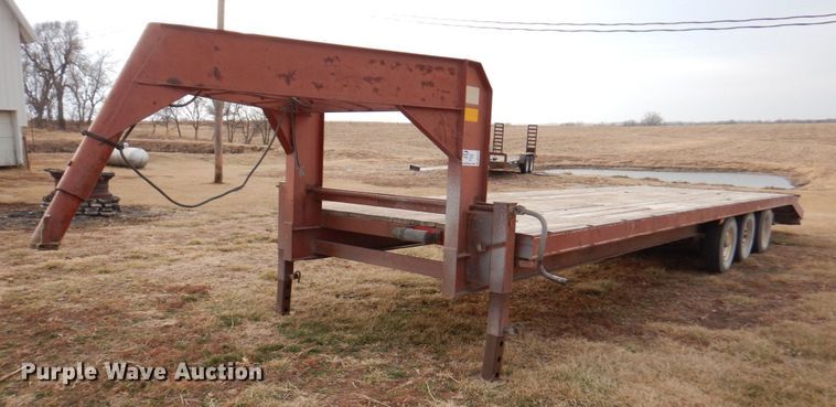 image for item DN1373 1985 Hillsboro  equipment trailer