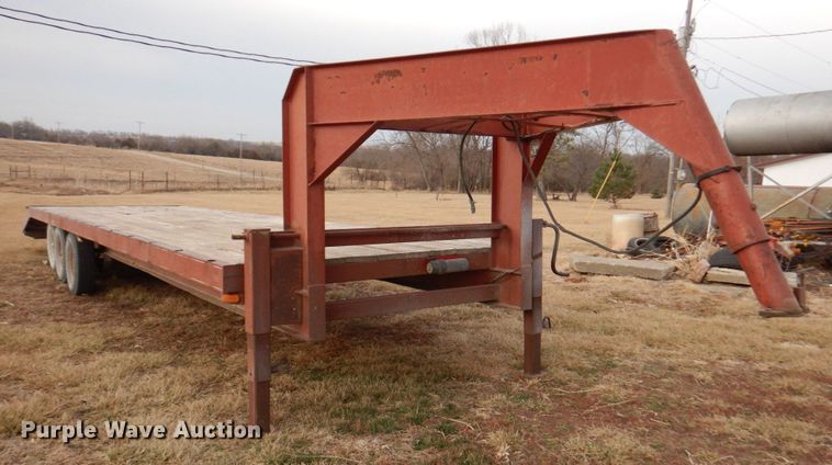 image for item DN1373 1985 Hillsboro  equipment trailer