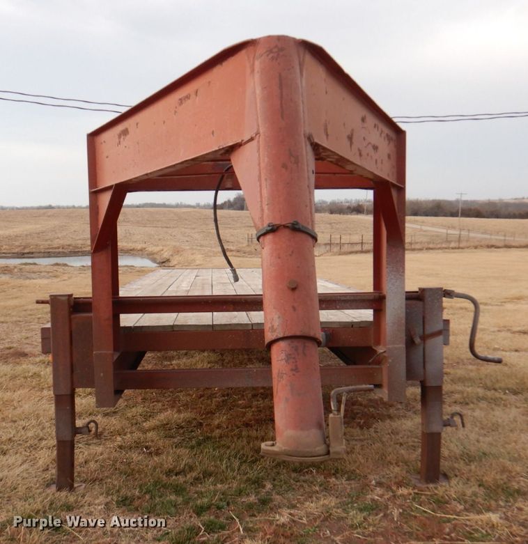 image for item DN1373 1985 Hillsboro  equipment trailer