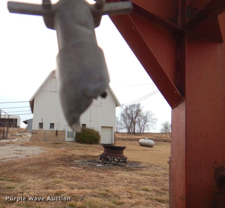 image for item DN1373 1985 Hillsboro  equipment trailer
