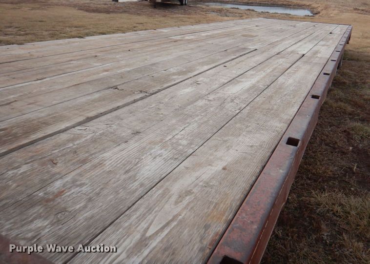 image for item DN1373 1985 Hillsboro  equipment trailer