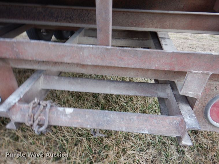 image for item DN1373 1985 Hillsboro  equipment trailer