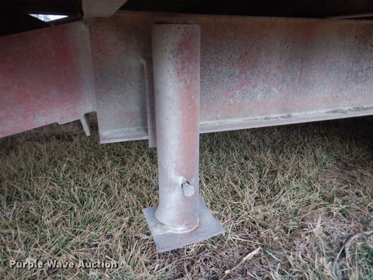 image for item DN1373 1985 Hillsboro  equipment trailer