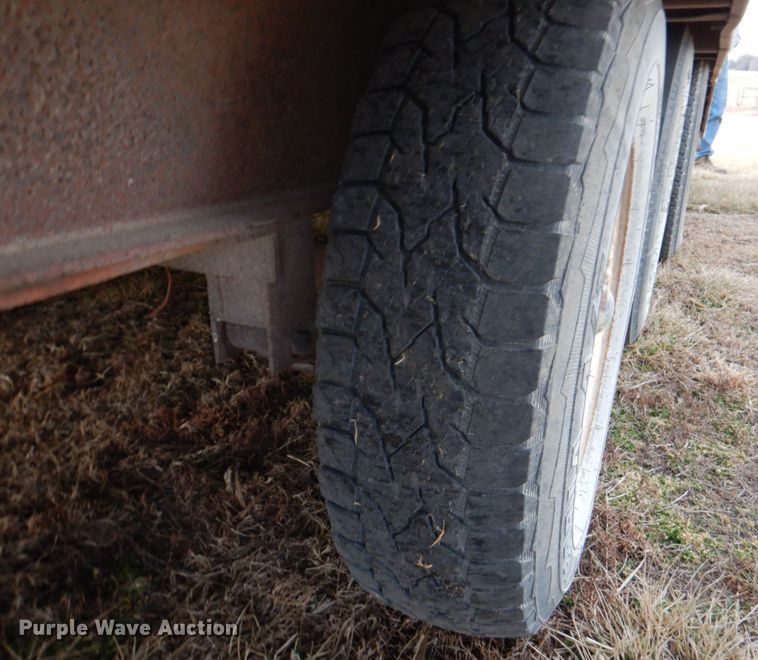 image for item DN1373 1985 Hillsboro  equipment trailer