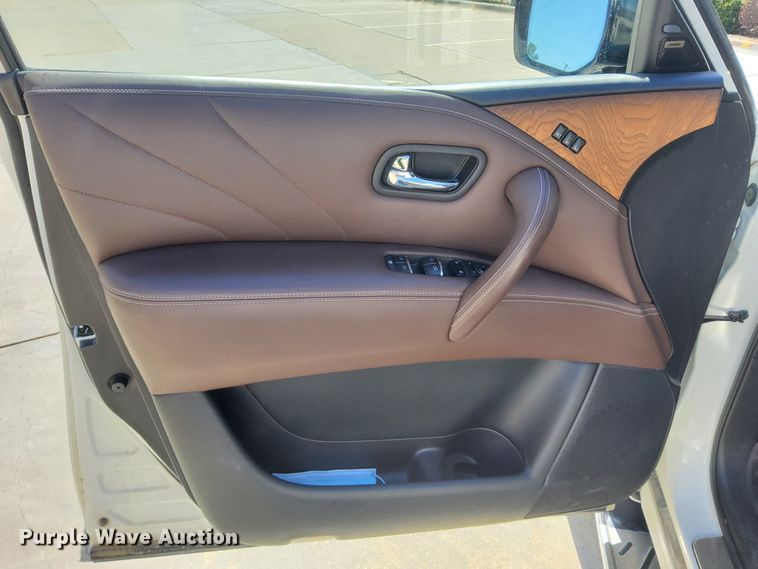 image for item DN6862 2017 Infiniti QX80 Limited  SUV