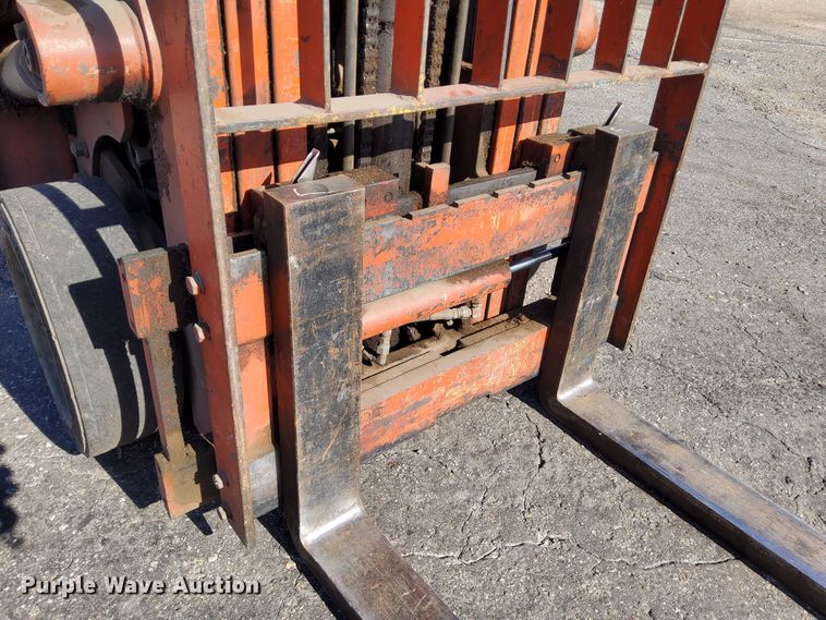 image for item DN6863 Nissan 35  forklift