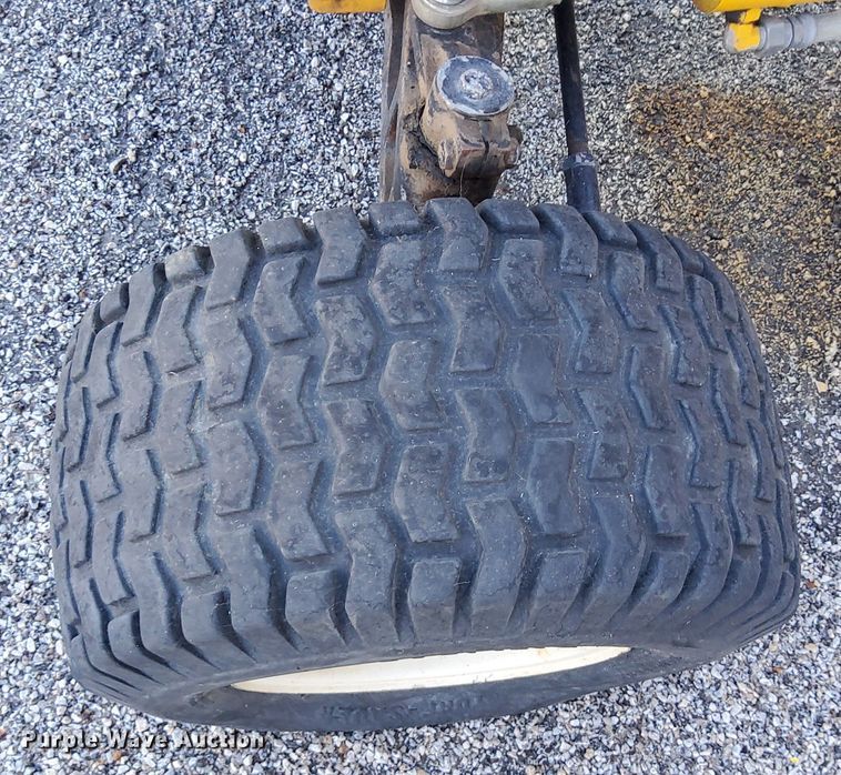 image for item DN6864 Cub Cadet 2082  tractor