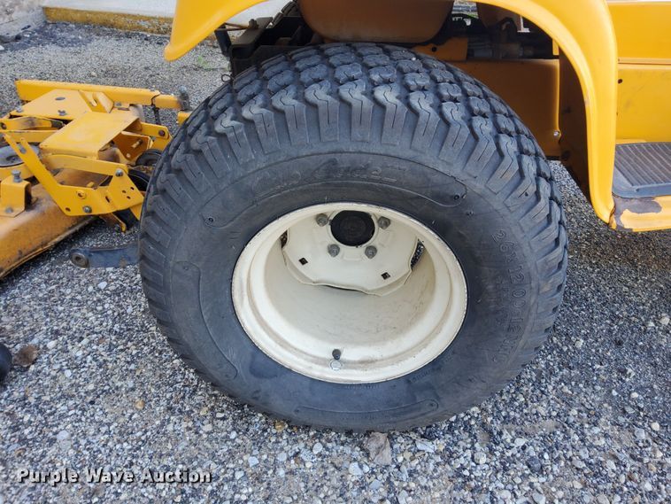 image for item DN6864 Cub Cadet 2082  tractor