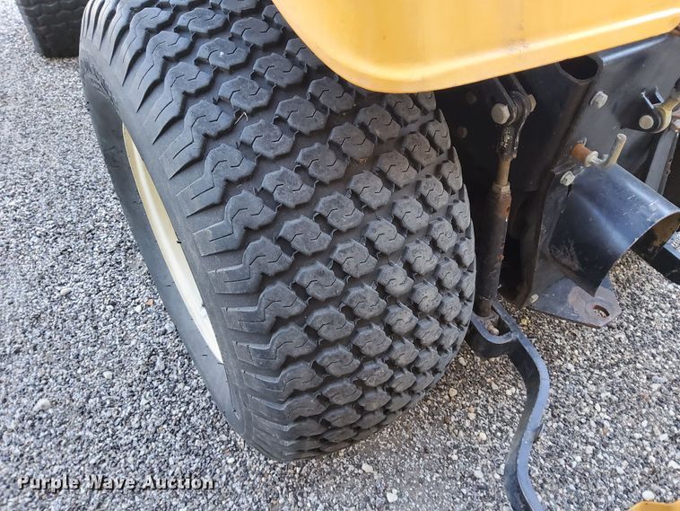 image for item DN6864 Cub Cadet 2082  tractor