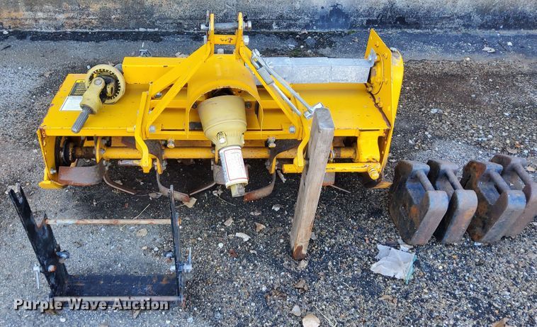 image for item DN6864 Cub Cadet 2082  tractor