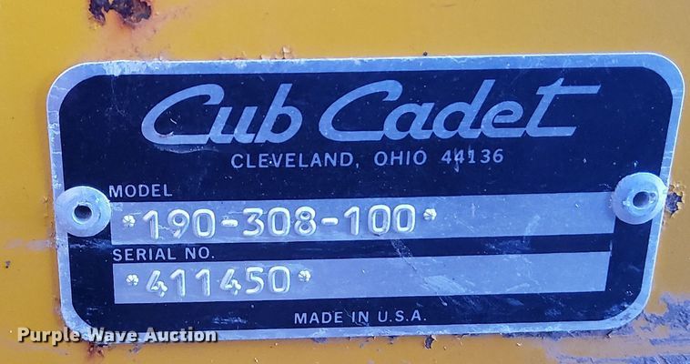 image for item DN6864 Cub Cadet 2082  tractor