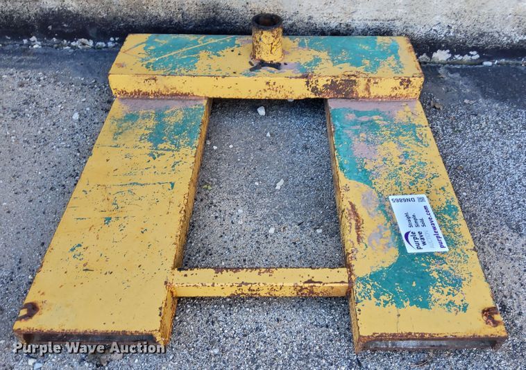 image for item DN6865 Forklift trailer mover