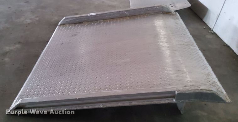 image for item DN6866 Aluminum dock plate