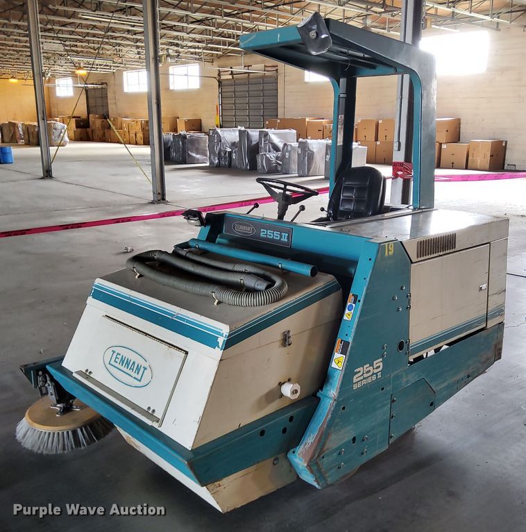 image for item DN6869 Tennant 255 Series II  sweeper