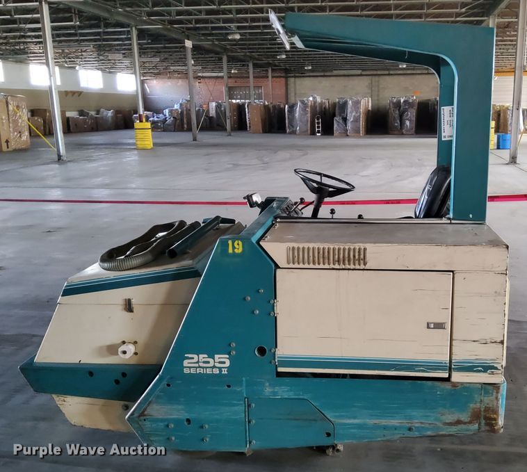 image for item DN6869 Tennant 255 Series II  sweeper