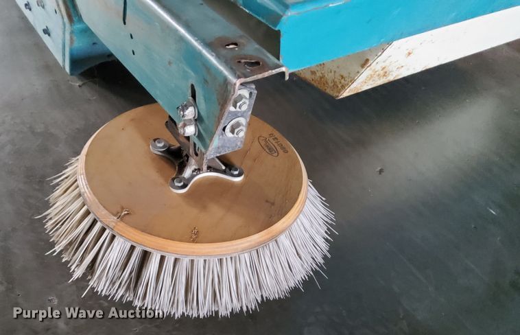 image for item DN6869 Tennant 255 Series II  sweeper
