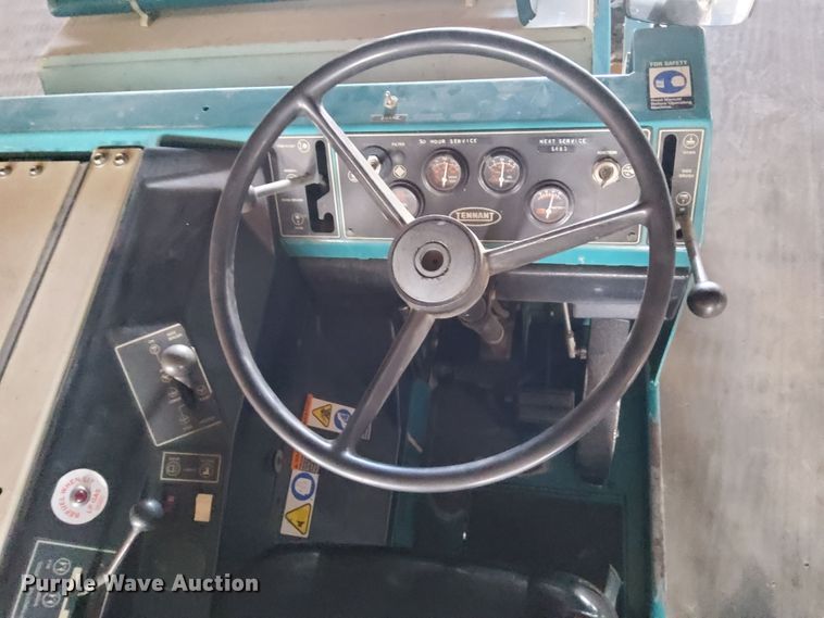 image for item DN6869 Tennant 255 Series II  sweeper